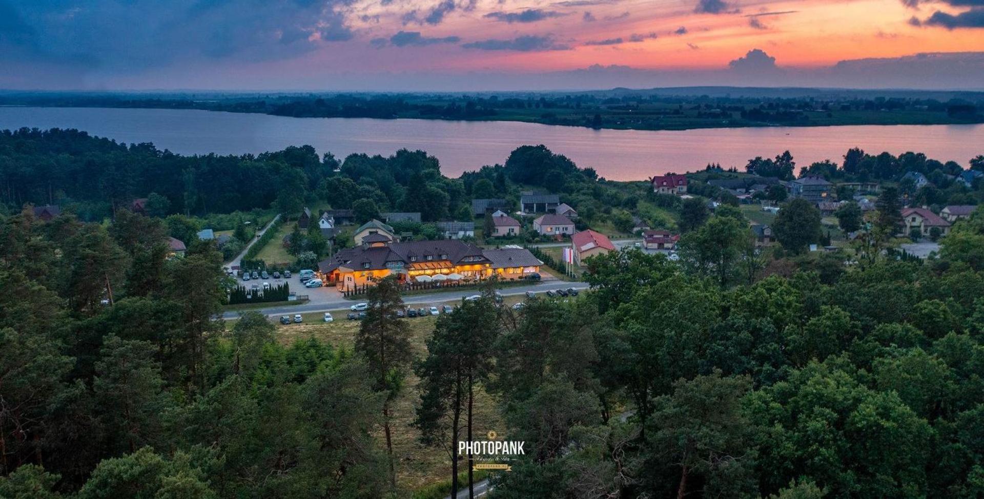 Hotel Marina Nielisz Ngoại thất bức ảnh