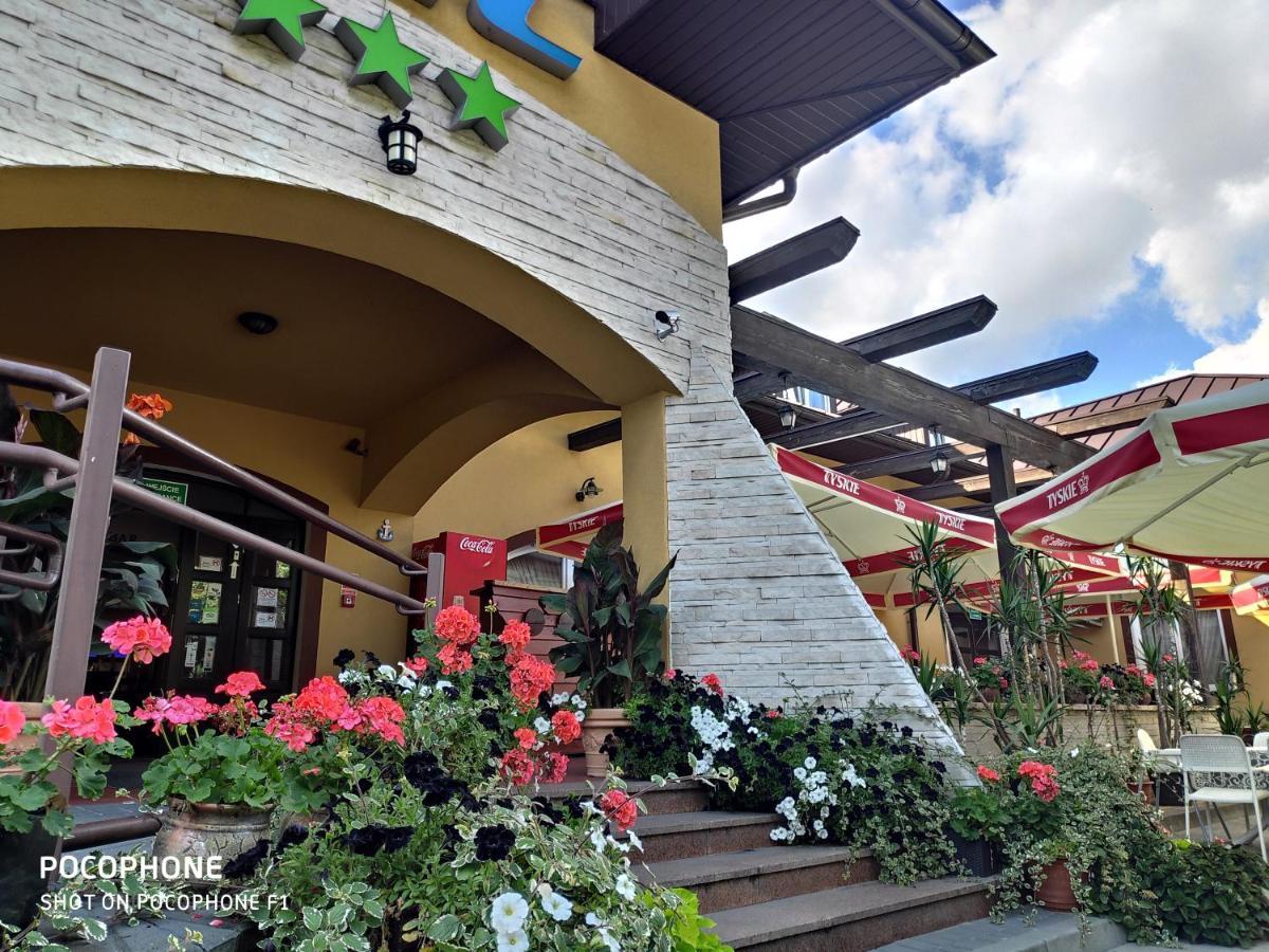 Hotel Marina Nielisz Ngoại thất bức ảnh