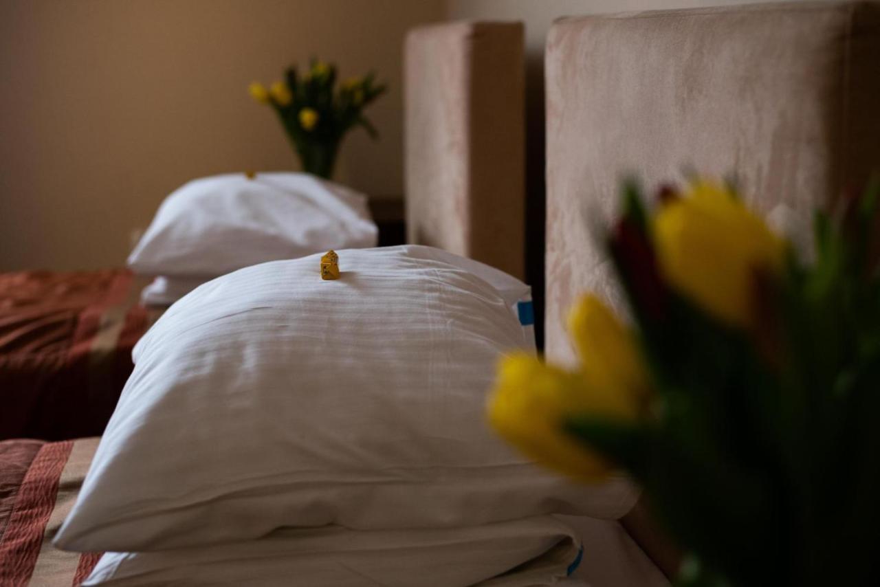 Hotel Marina Nielisz Ngoại thất bức ảnh